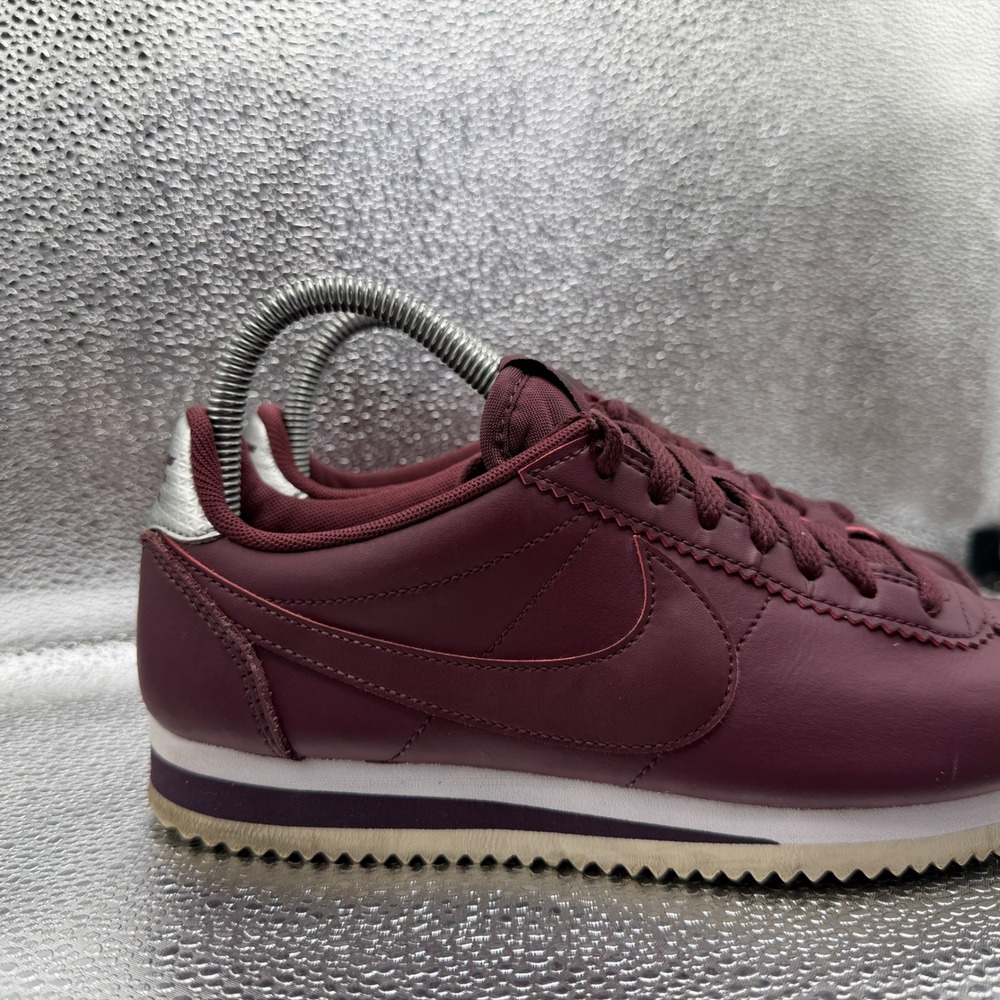 Size 7 Nike Classic Cortez Leather Sneakers Womens Burgundy Excellent 807471-603 - Picture 2 of 11